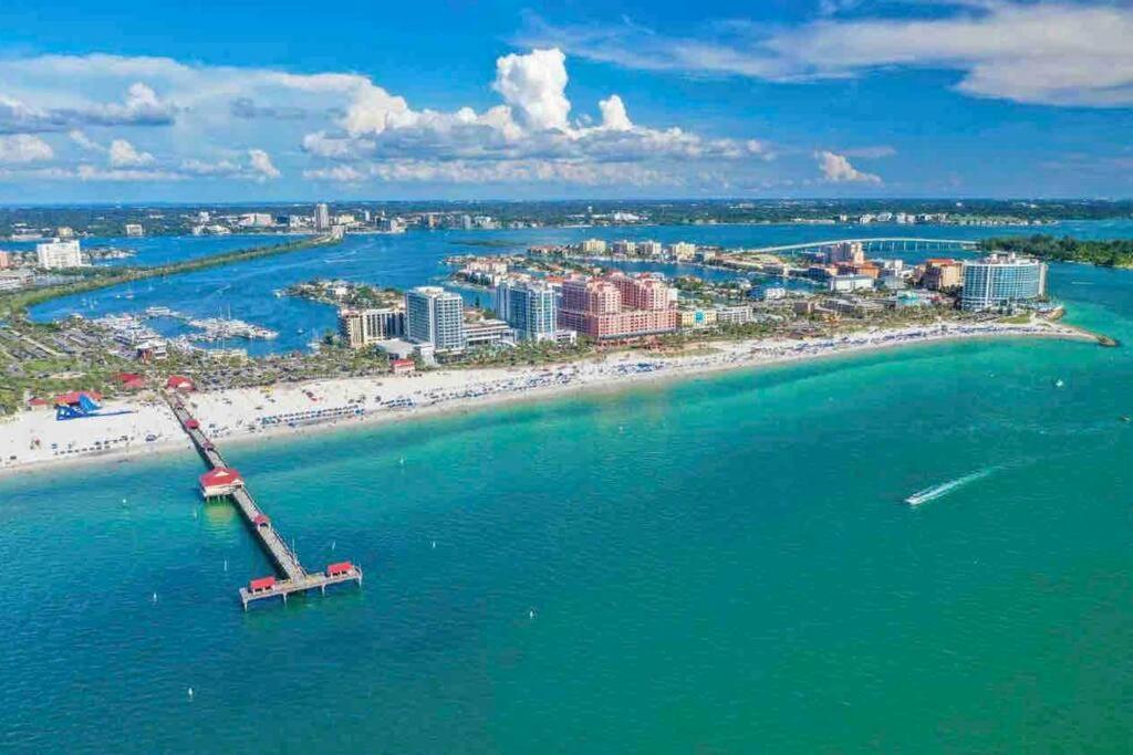 Sparkling Guest Home 2 Bedroom-15 Minutes To Clearwater Beach エクステリア 写真