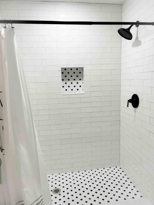 Sparkling Guest Home 2 Bedroom-15 Minutes To Clearwater Beach エクステリア 写真