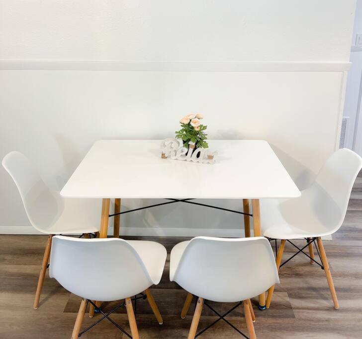 Sparkling Guest Home 2 Bedroom-15 Minutes To Clearwater Beach エクステリア 写真